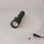 LED-Taschenlampe – IntensiBeam T6